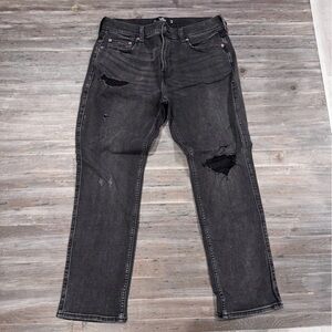 NWOT Men’s Hollister Slim Straight Distressed Black Jeans